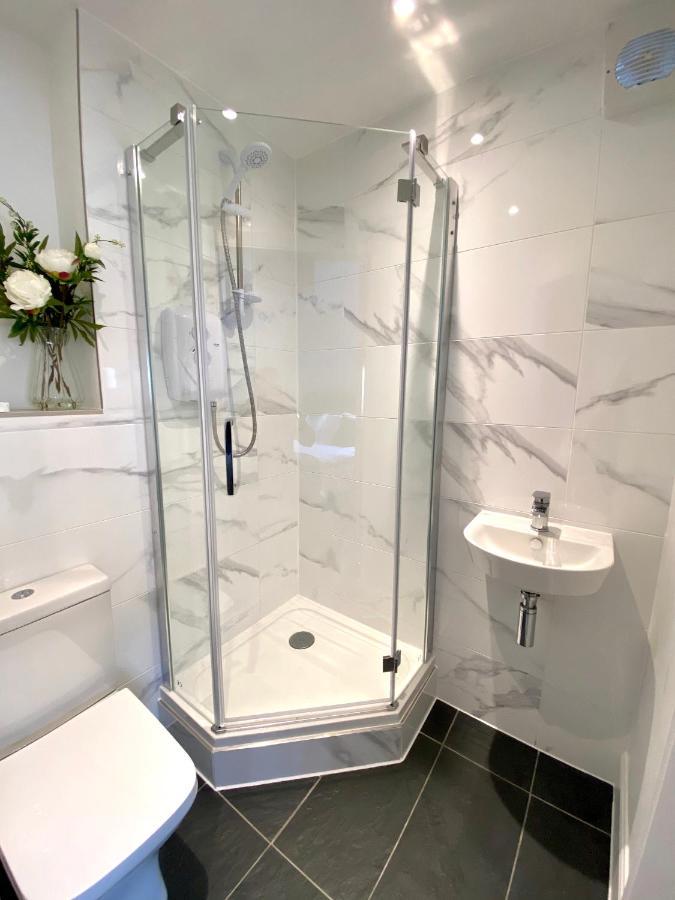 High Street, Stylish City Centre Apartment, 3 Bed Perth Exteriér fotografie