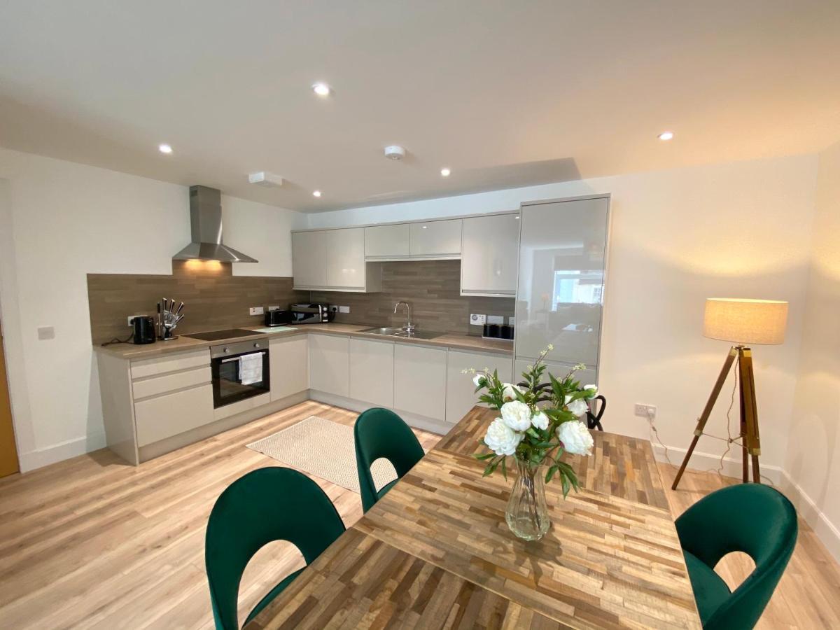 High Street, Stylish City Centre Apartment, 3 Bed Perth Exteriér fotografie